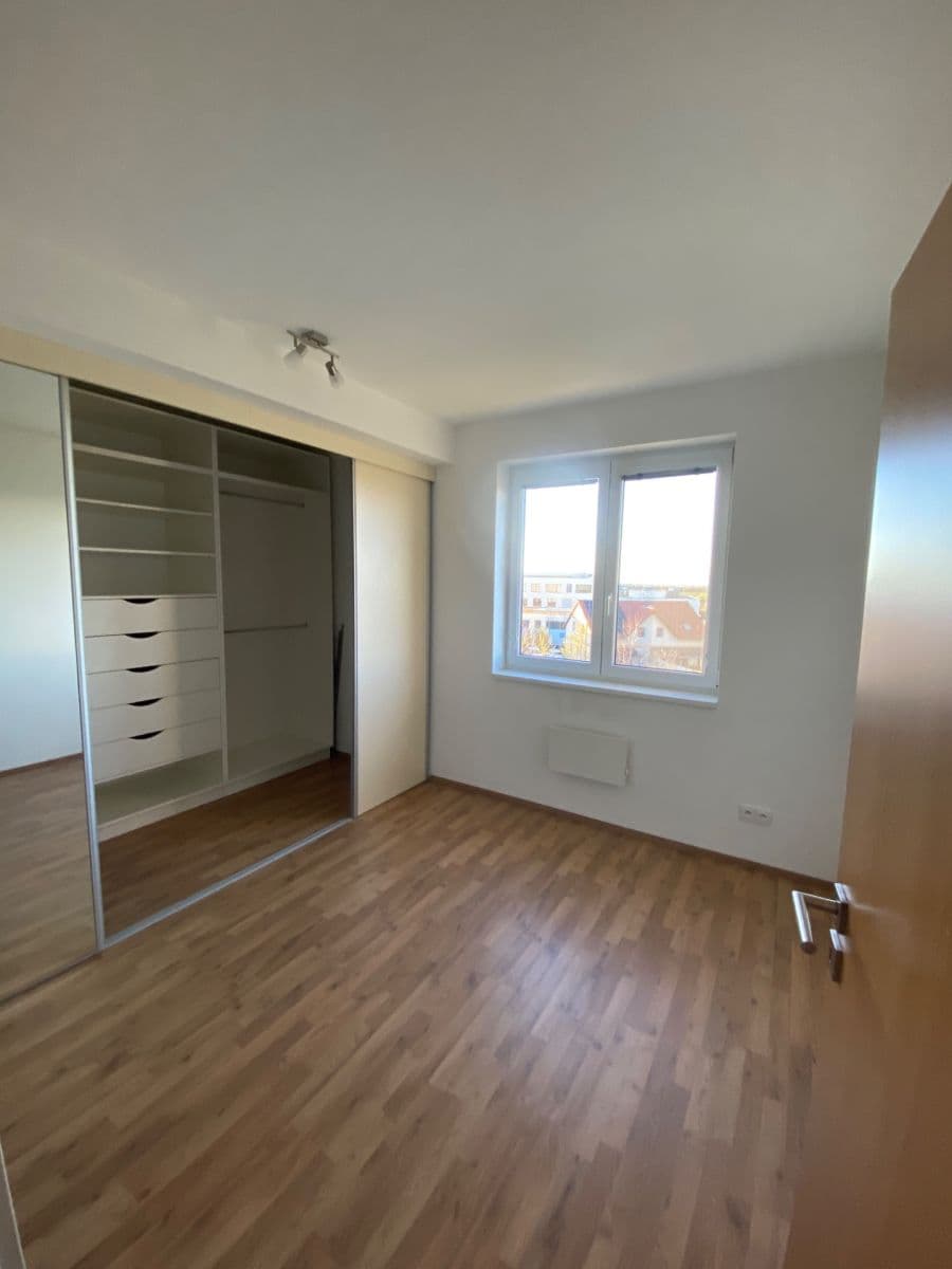 2 bedroom with open-plan kitchen flat to rent, 60 m², Ecksteinova, Chýně, Středočeský Region 2 bedroom with open-plan kitchen flat to rent, 60 m², Ecksteinova, Chýně, Středočeský Region