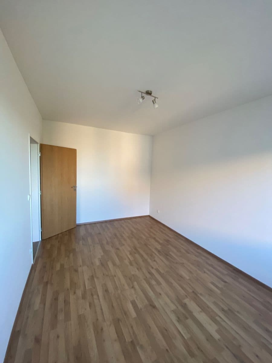 2 bedroom with open-plan kitchen flat to rent, 60 m², Ecksteinova, Chýně, Středočeský Region 2 bedroom with open-plan kitchen flat to rent, 60 m², Ecksteinova, Chýně, Středočeský Region