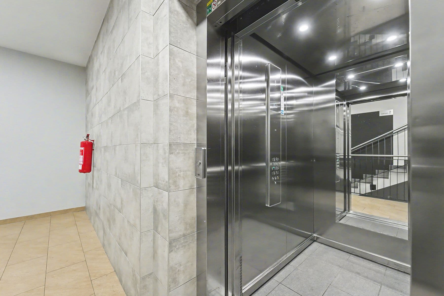 2 bedroom with open-plan kitchen flat for sale, 77 m², Čerpadlová, Prague, Prague 2 bedroom with open-plan kitchen flat for sale, 77 m², Čerpadlová, Prague, Prague