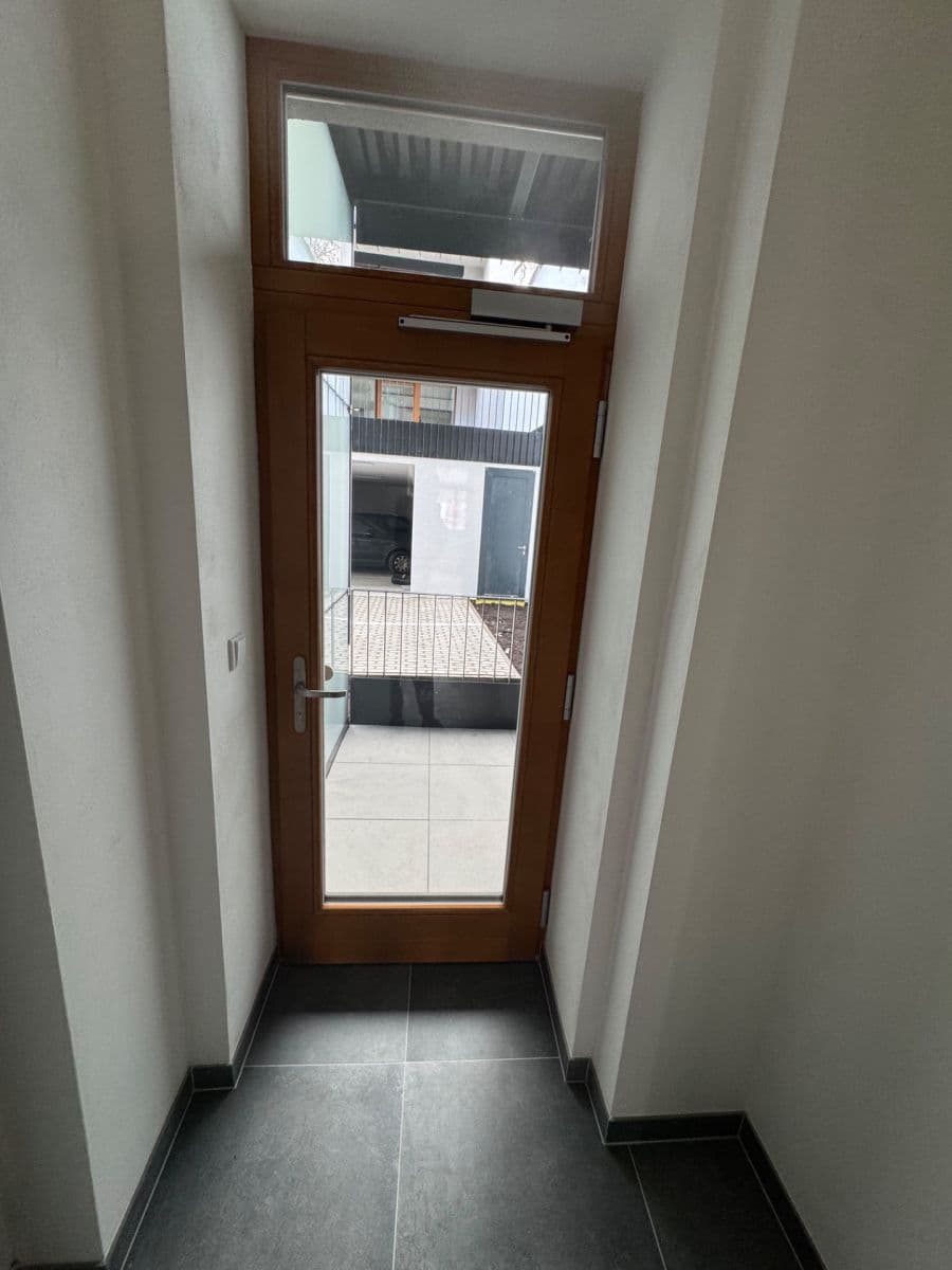 1 bedroom with open-plan kitchen flat to rent, 51 m², Bělohorská, Prague, Prague 1 bedroom with open-plan kitchen flat to rent, 51 m², Bělohorská, Prague, Prague