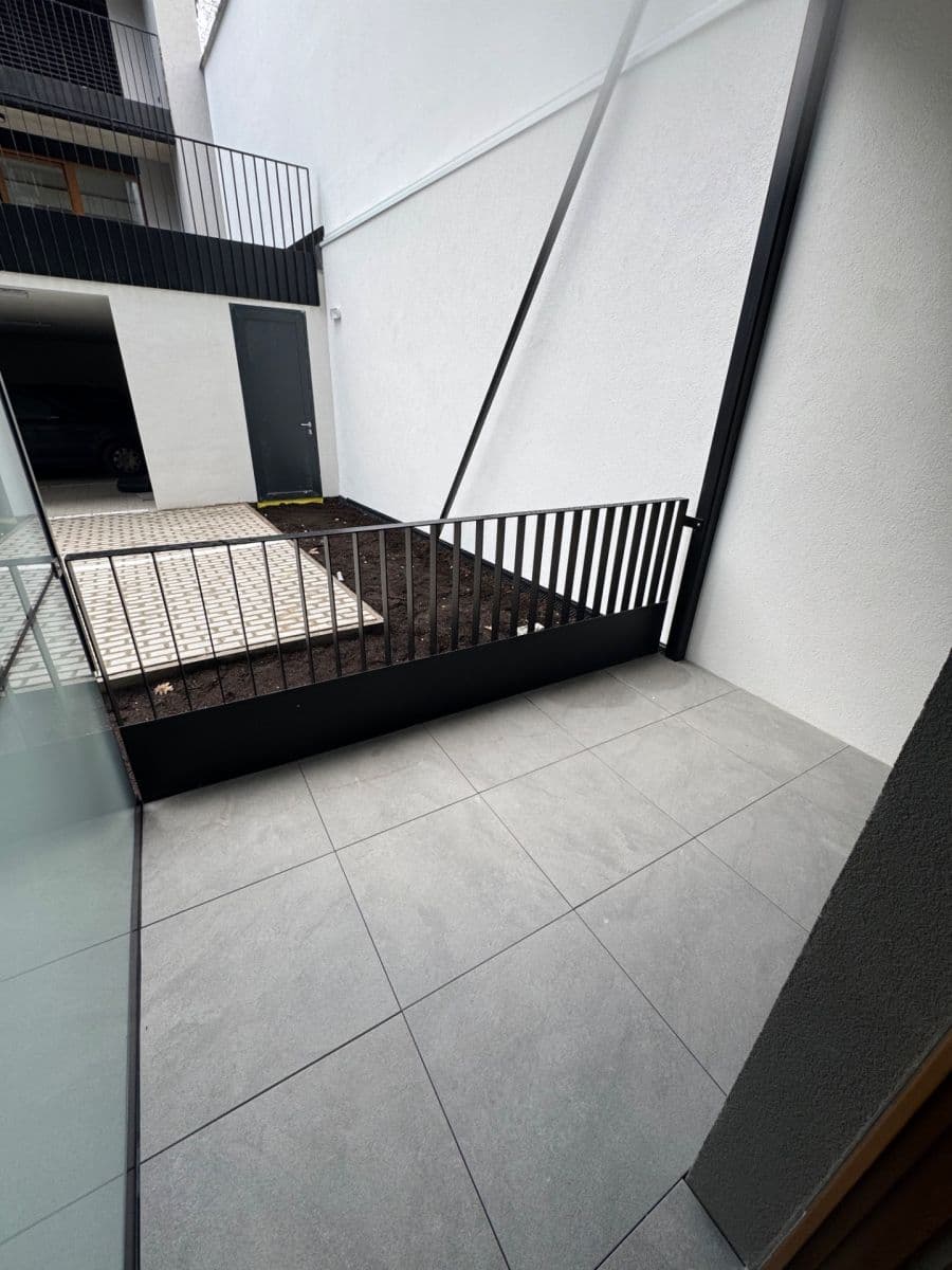 1 bedroom with open-plan kitchen flat to rent, 51 m², Bělohorská, Prague, Prague 1 bedroom with open-plan kitchen flat to rent, 51 m², Bělohorská, Prague, Prague