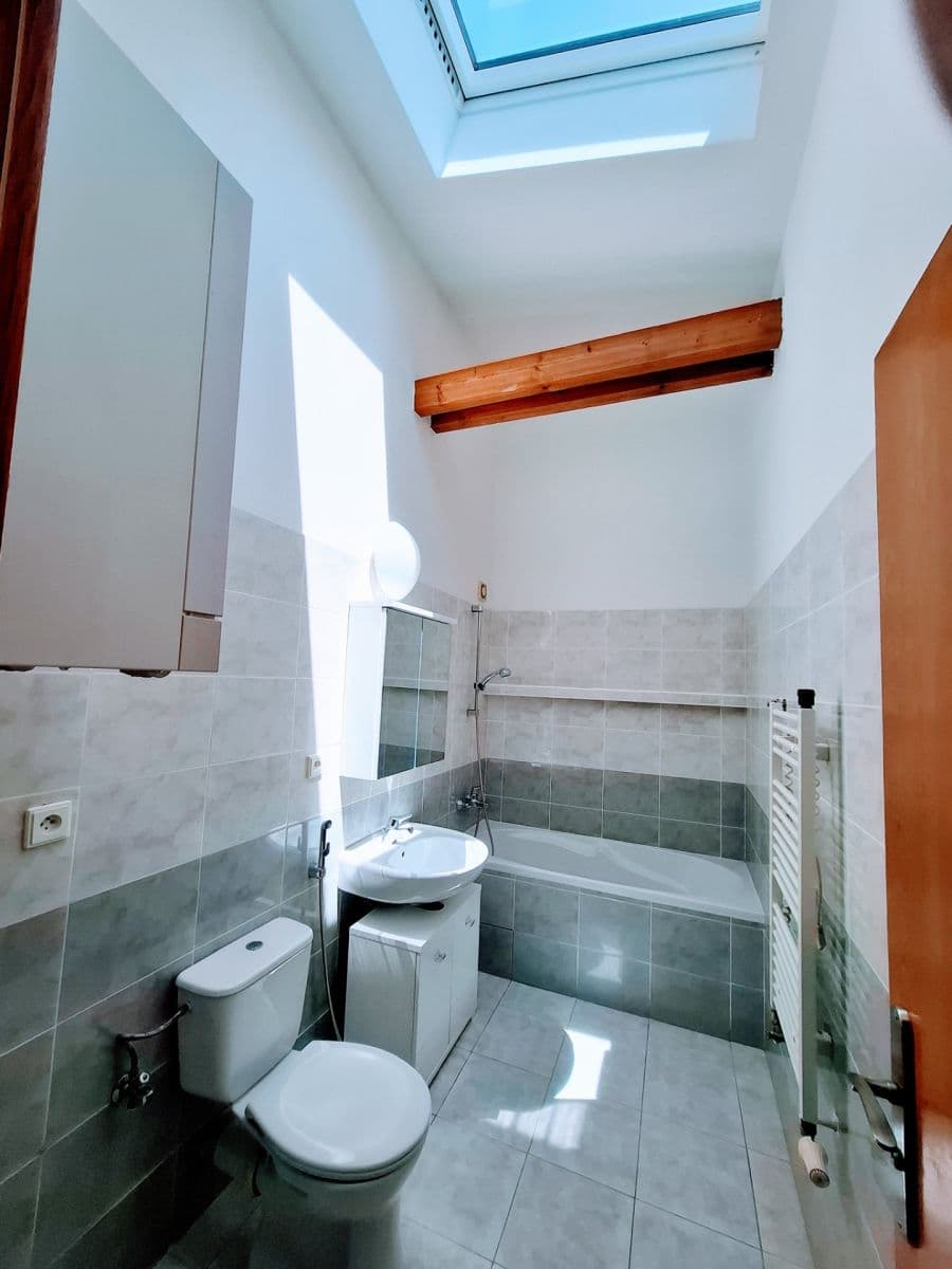 4 bedroom flat to rent, 129 m², Medkova, Prague, Prague 4 bedroom flat to rent, 129 m², Medkova, Prague, Prague
