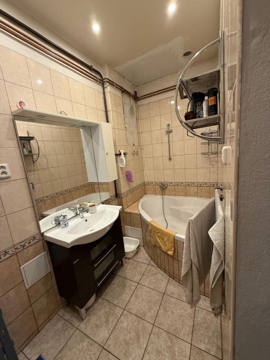 2 bedroom flat to rent, 95 m², Mostecká, Teplice, Ústecký Region 2 bedroom flat to rent, 95 m², Mostecká, Teplice, Ústecký Region