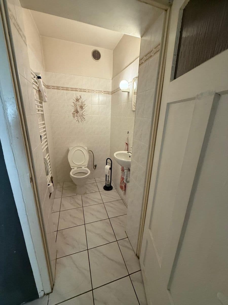 2 bedroom flat to rent, 95 m², Mostecká, Teplice, Ústecký Region 2 bedroom flat to rent, 95 m², Mostecká, Teplice, Ústecký Region