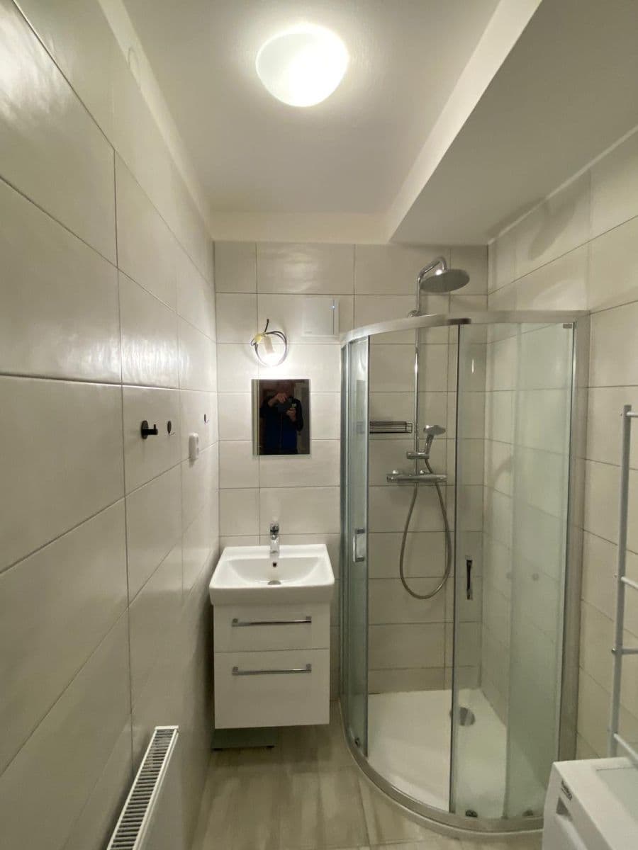 2 bedroom flat to rent, 60 m², Renneská třída, Brno, Jihomoravský Region 2 bedroom flat to rent, 60 m², Renneská třída, Brno, Jihomoravský Region