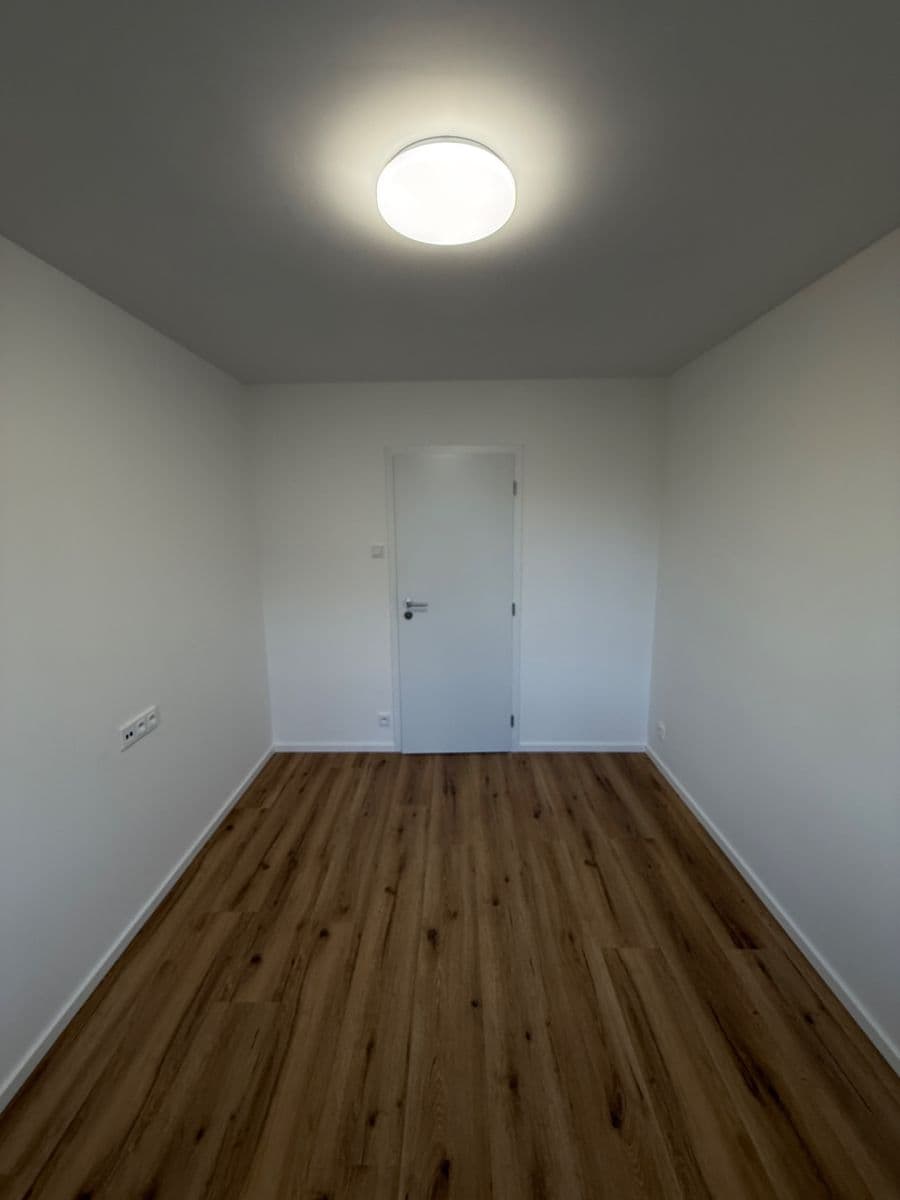 1 bedroom with open-plan kitchen flat to rent, 41 m², Trnovanská, Teplice, Ústecký Region 1 bedroom with open-plan kitchen flat to rent, 41 m², Trnovanská, Teplice, Ústecký Region