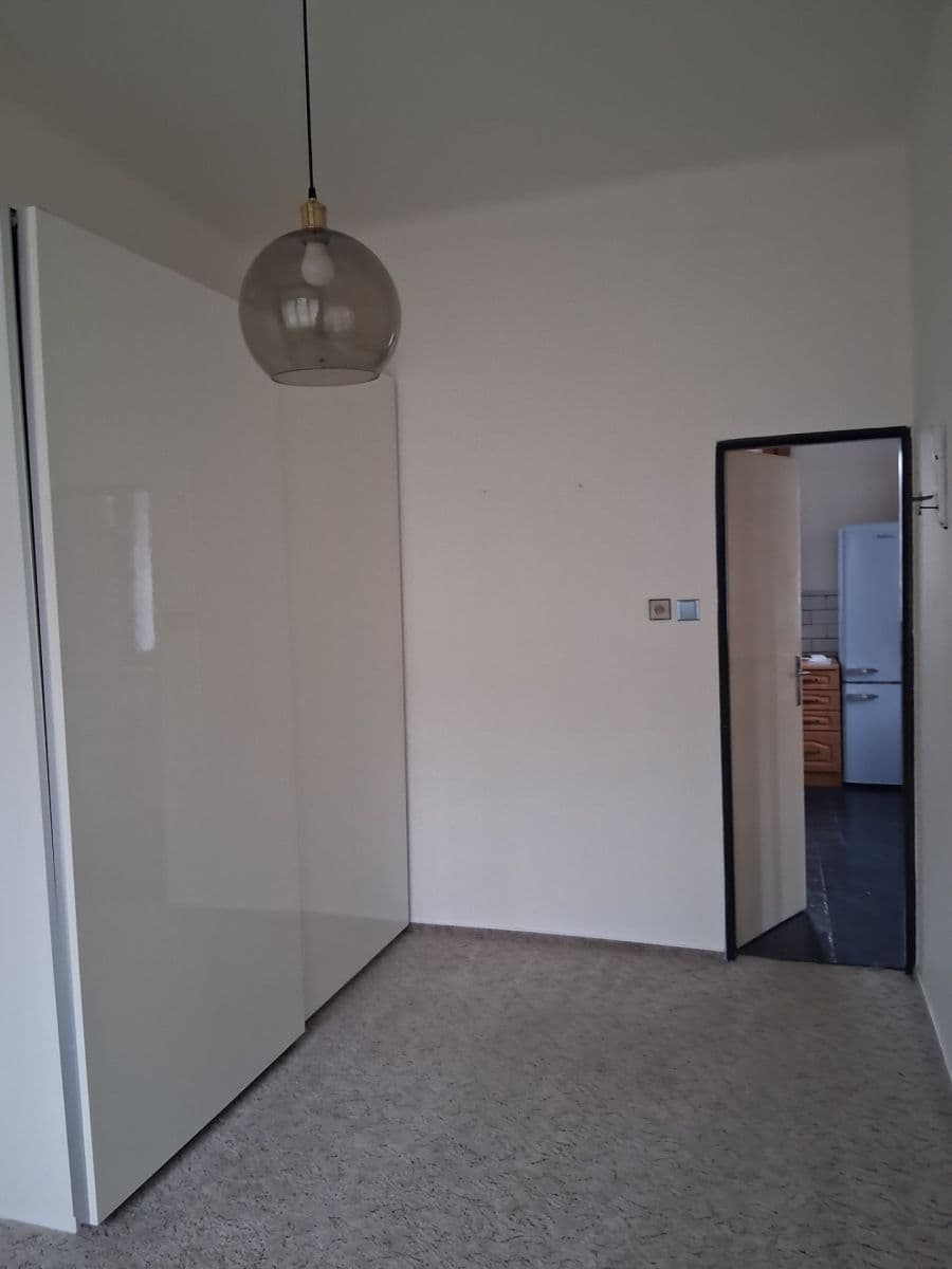 2 bedroom flat to rent, 40 m², 5. května, Říčany, Středočeský Region 2 bedroom flat to rent, 40 m², 5. května, Říčany, Středočeský Region