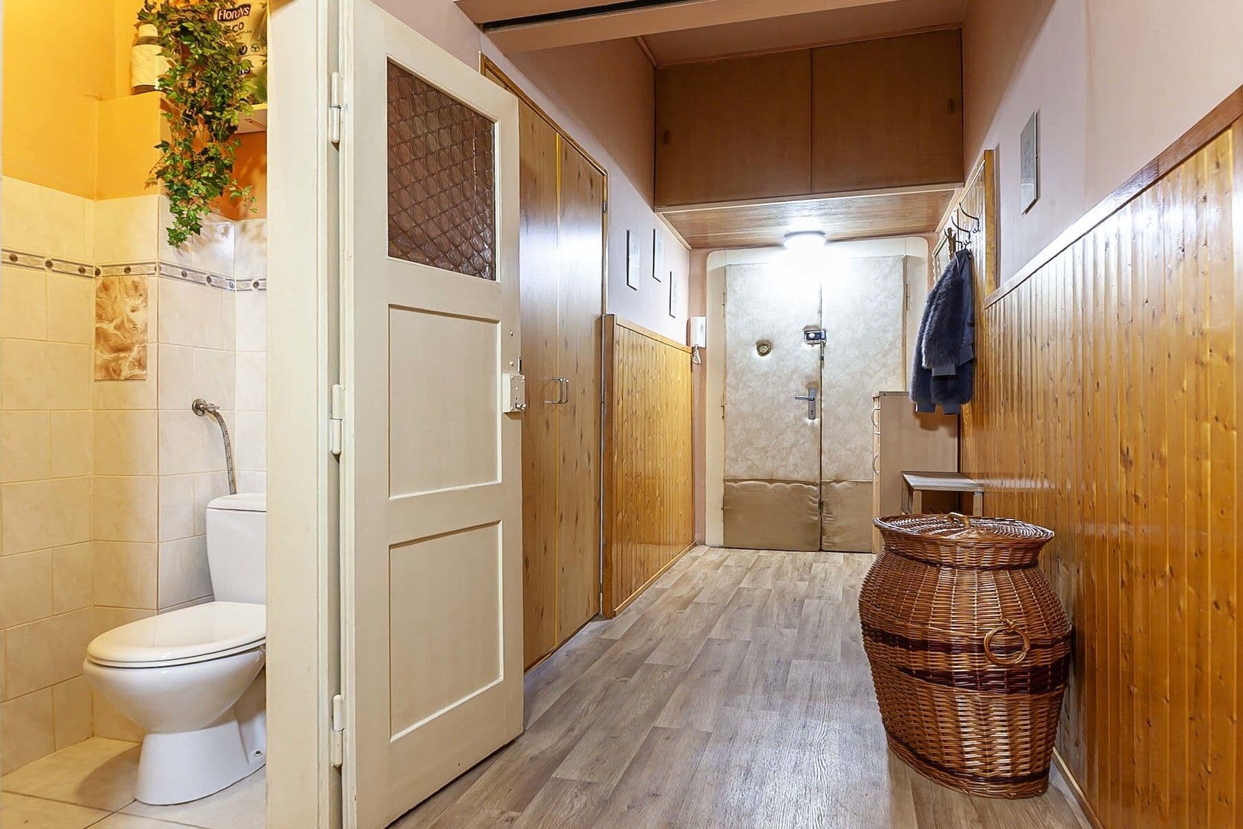 1 bedroom with open-plan kitchen flat for sale, 58 m², V Háji, Prague, Prague 1 bedroom with open-plan kitchen flat for sale, 58 m², V Háji, Prague, Prague