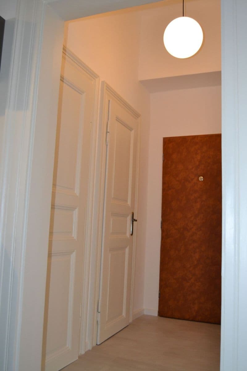 2 bedroom flat to rent, 70 m², Korunovační, Prague, Prague 2 bedroom flat to rent, 70 m², Korunovační, Prague, Prague