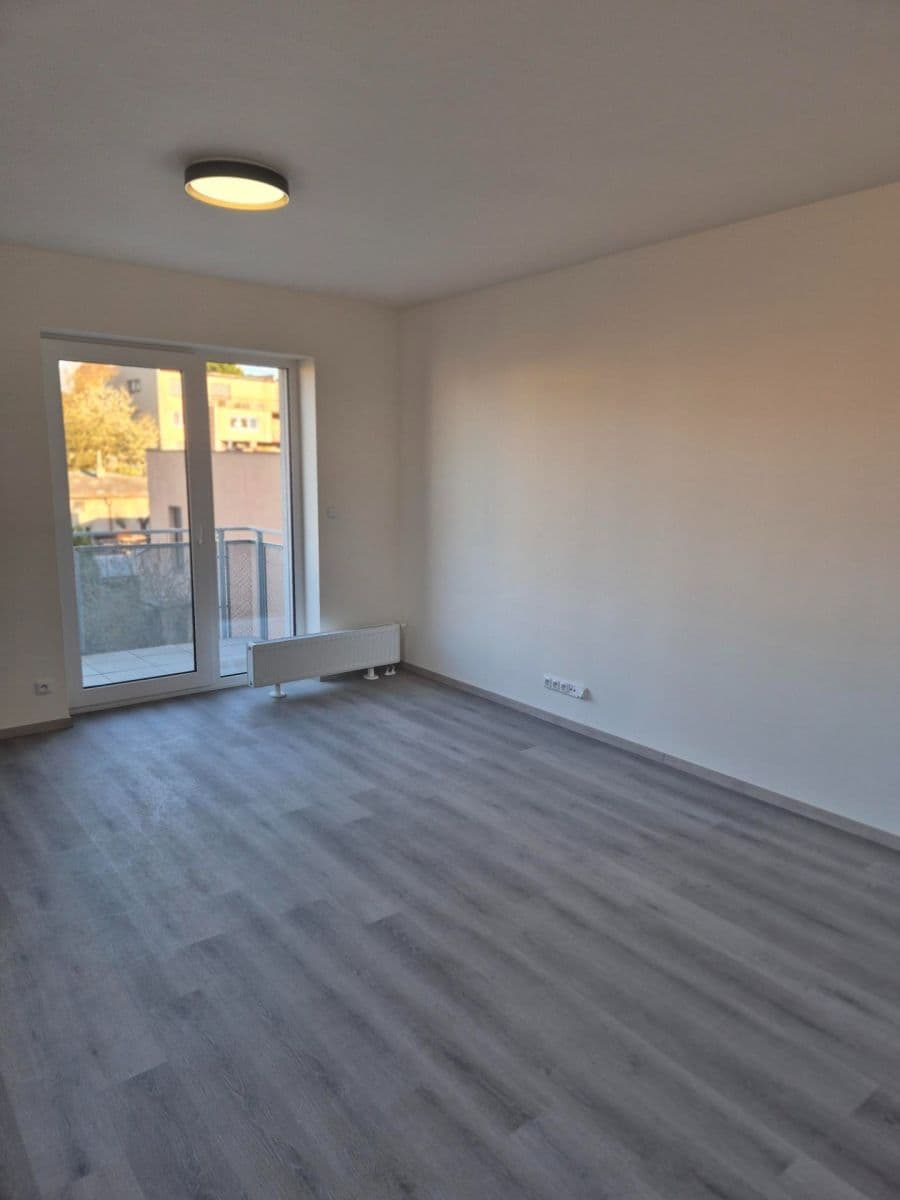 Studio flat to rent, 37 m², Pražská, Kolín, Středočeský Region Studio flat to rent, 37 m², Pražská, Kolín, Středočeský Region