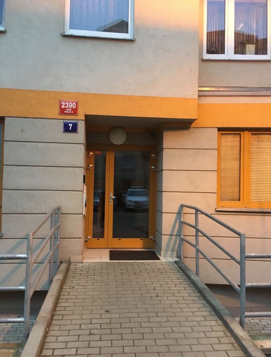 Studio flat to rent, 31 m², Kovanecká, Prague, Prague Studio flat to rent, 31 m², Kovanecká, Prague, Prague