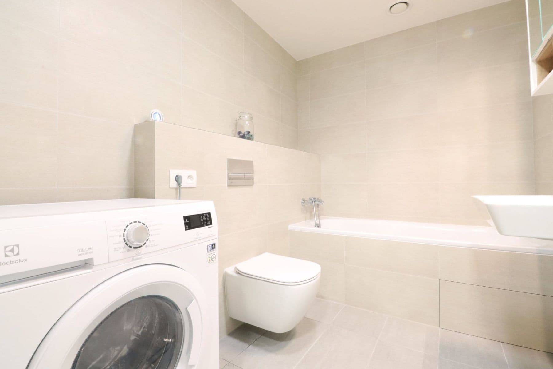 Studio flat to rent, 40 m², Vorařská, Prague, Prague Studio flat to rent, 40 m², Vorařská, Prague, Prague