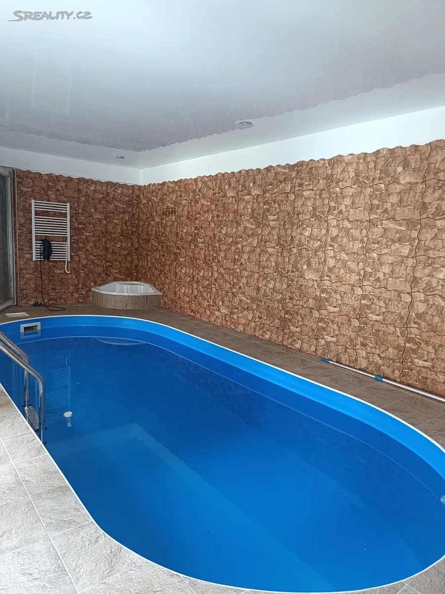 house for sale, 396 m², Karla Čapka, Chomutov, Ústecký Region house for sale, 396 m², Karla Čapka, Chomutov, Ústecký Region