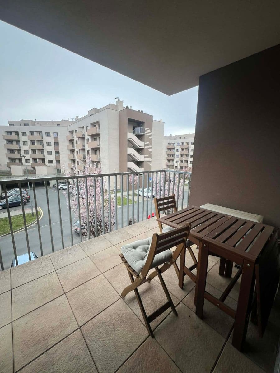 2 bedroom with open-plan kitchen flat to rent, 70 m², Řípská, Brno, Jihomoravský Region 2 bedroom with open-plan kitchen flat to rent, 70 m², Řípská, Brno, Jihomoravský Region