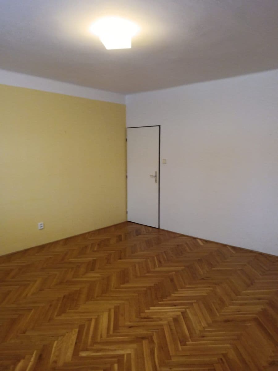 2 bedroom with open-plan kitchen flat to rent, 82 m², Dolní Čermná, Pardubický Region 2 bedroom with open-plan kitchen flat to rent, 82 m², Dolní Čermná, Pardubický Region