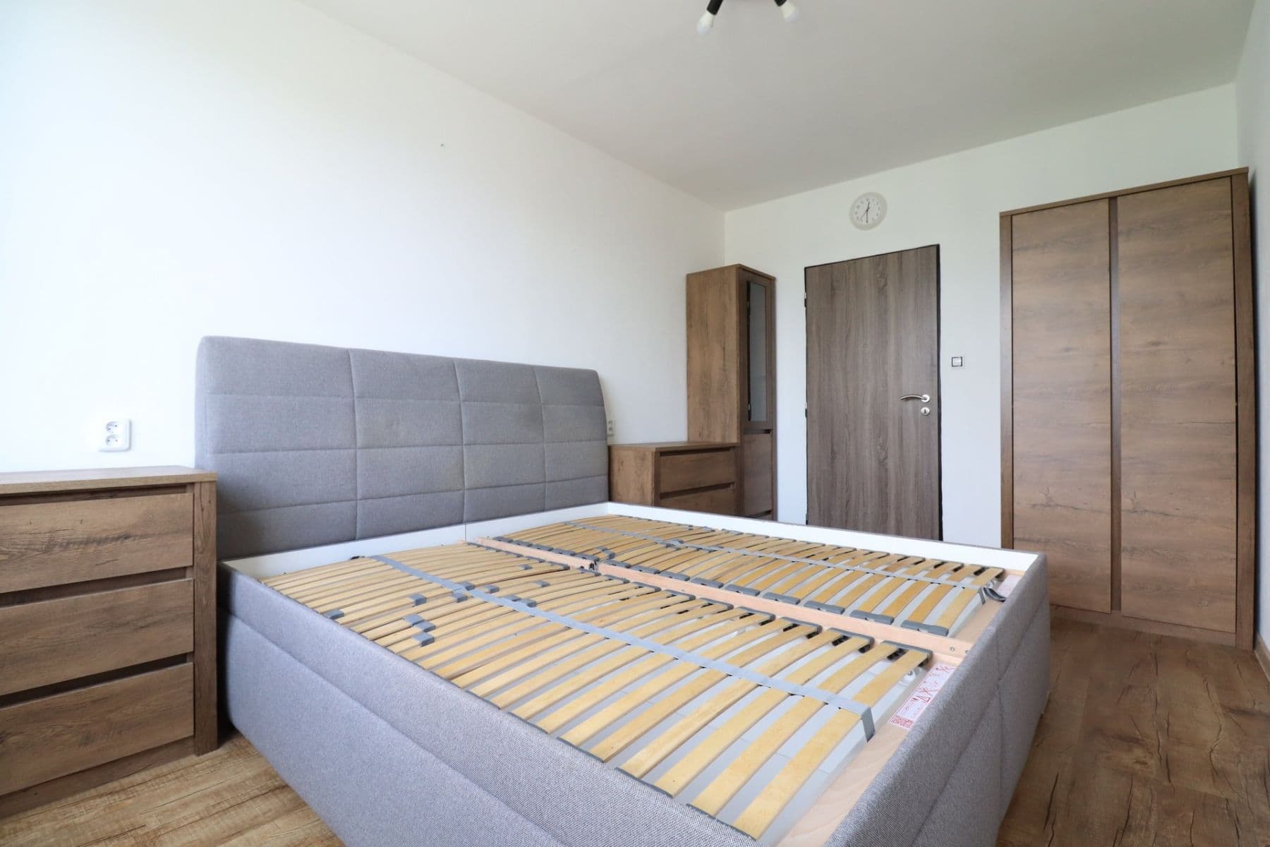 3 bedroom flat to rent, 73 m², Prusíkova, Prague, Prague 3 bedroom flat to rent, 73 m², Prusíkova, Prague, Prague