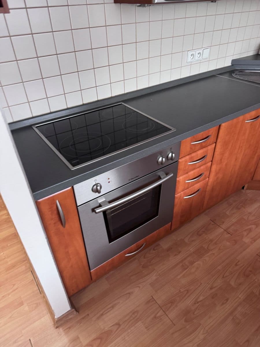 2 bedroom flat to rent, 67 m², Mirotická, Prague, Prague 2 bedroom flat to rent, 67 m², Mirotická, Prague, Prague