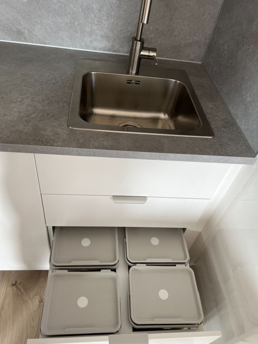 Studio flat to rent, 36 m², Gerstelova, Prague, Prague Studio flat to rent, 36 m², Gerstelova, Prague, Prague