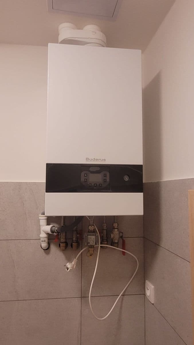 1 bedroom with open-plan kitchen flat to rent, 38 m², Holečkova, Prague, Prague 1 bedroom with open-plan kitchen flat to rent, 38 m², Holečkova, Prague, Prague