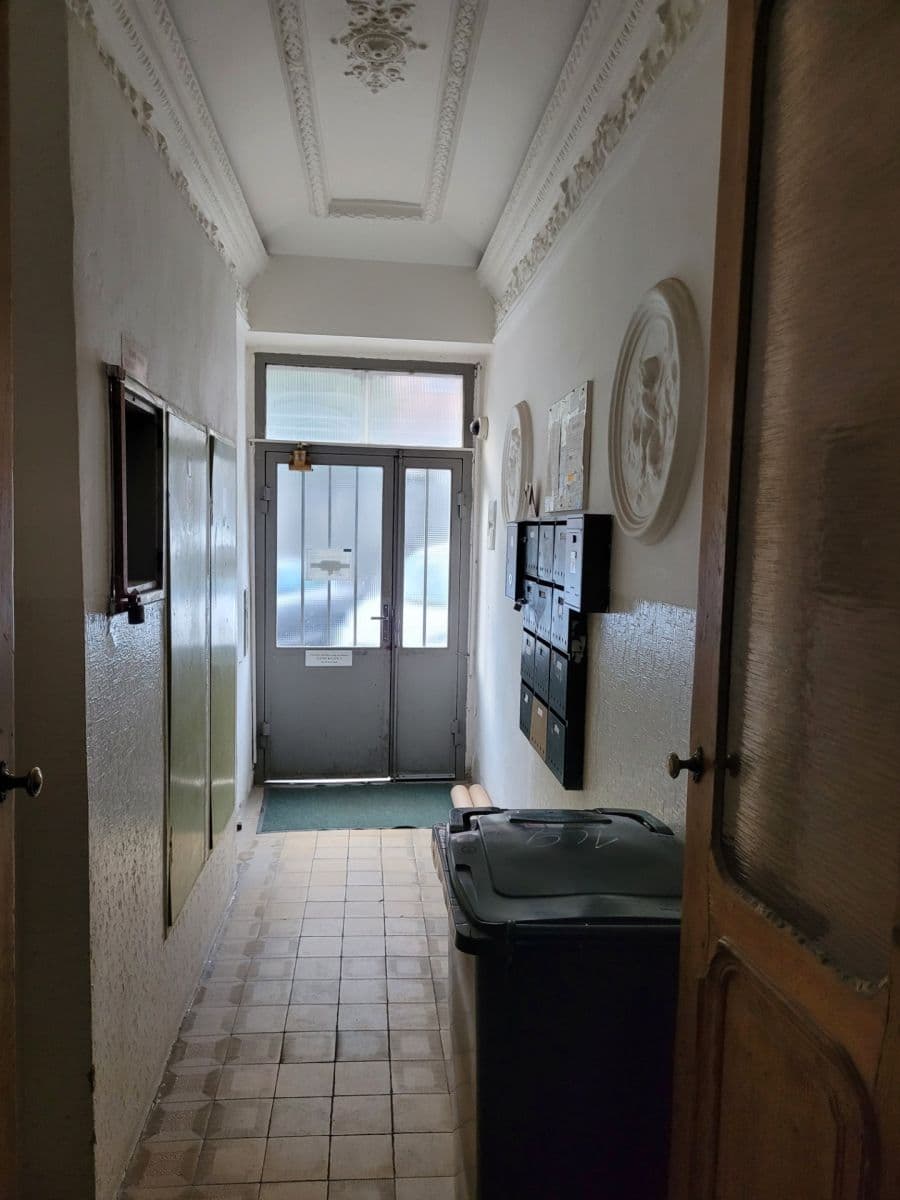 1 bedroom with open-plan kitchen flat to rent, 38 m², Holečkova, Prague, Prague 1 bedroom with open-plan kitchen flat to rent, 38 m², Holečkova, Prague, Prague