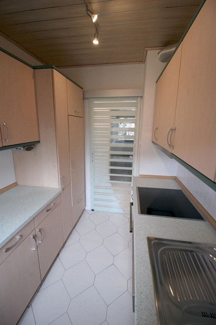 3 bedroom flat to rent, 65 m², Adolf-Friedrich-Straße 29, Troisdorf, North Rhine-Westphalia 3 bedroom flat to rent, 65 m², Adolf-Friedrich-Straße 29, Troisdorf, North Rhine-Westphalia