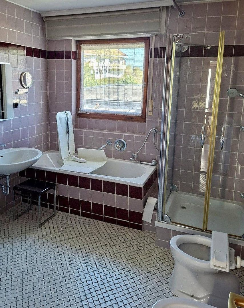 house for sale, 220 m², Pforzheim, Baden-Württemberg house for sale, 220 m², Pforzheim, Baden-Württemberg