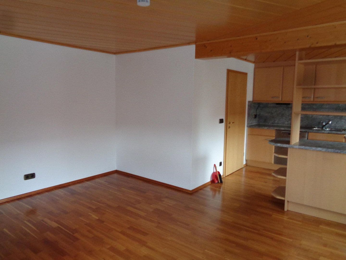 2 bedroom with open-plan kitchen flat to rent, 93 m², Sulz am Neckar, Baden-Württemberg 2 bedroom with open-plan kitchen flat to rent, 93 m², Sulz am Neckar, Baden-Württemberg