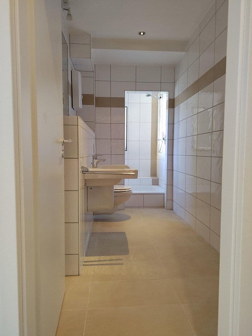 3 bedroom flat for sale, 73 m², Niederfelder Weg 95, Koblenz, Rhineland-Palatinate 3 bedroom flat for sale, 73 m², Niederfelder Weg 95, Koblenz, Rhineland-Palatinate