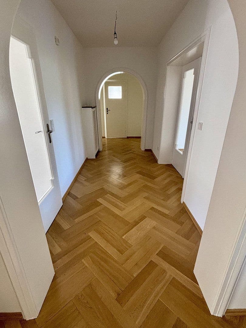 2 bedroom with open-plan kitchen flat to rent, 130 m², Königstein im Taunus, Hesse 2 bedroom with open-plan kitchen flat to rent, 130 m², Königstein im Taunus, Hesse