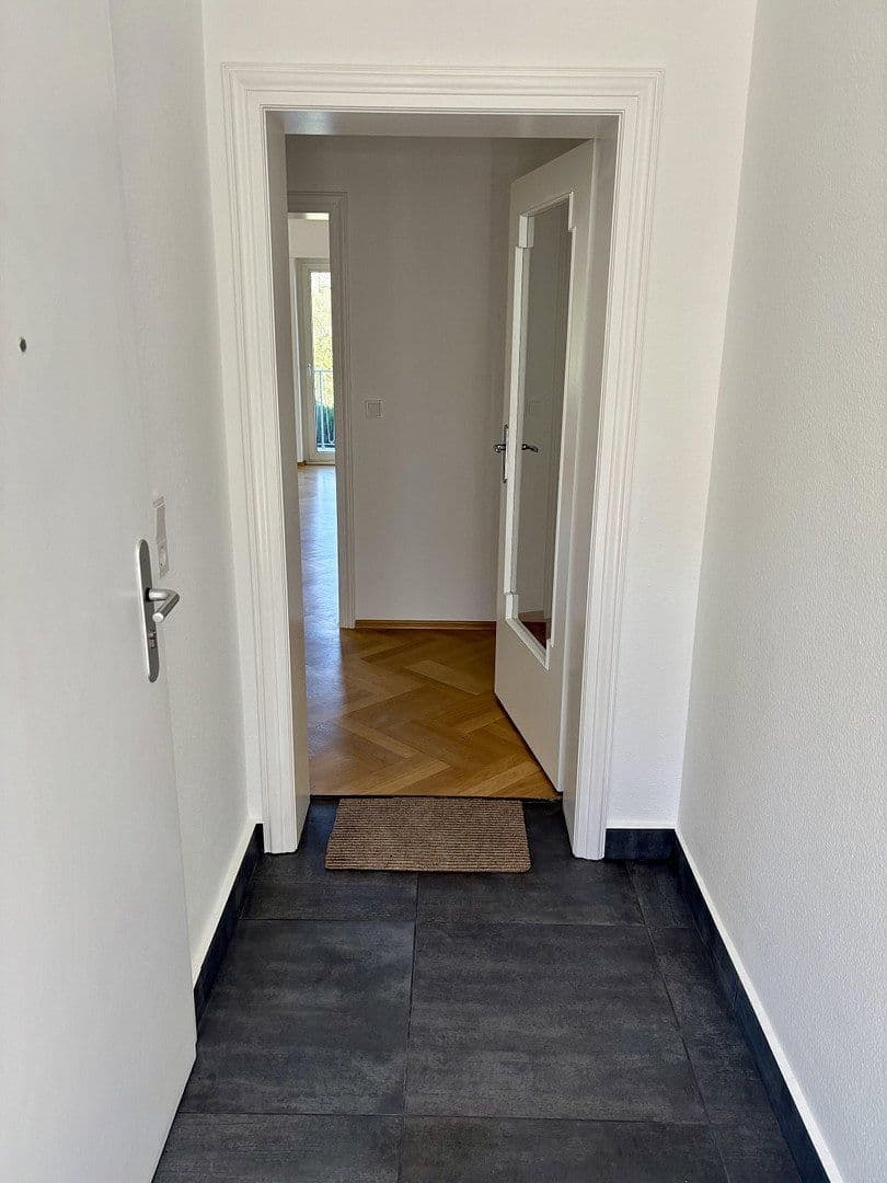 2 bedroom with open-plan kitchen flat to rent, 130 m², Königstein im Taunus, Hesse 2 bedroom with open-plan kitchen flat to rent, 130 m², Königstein im Taunus, Hesse