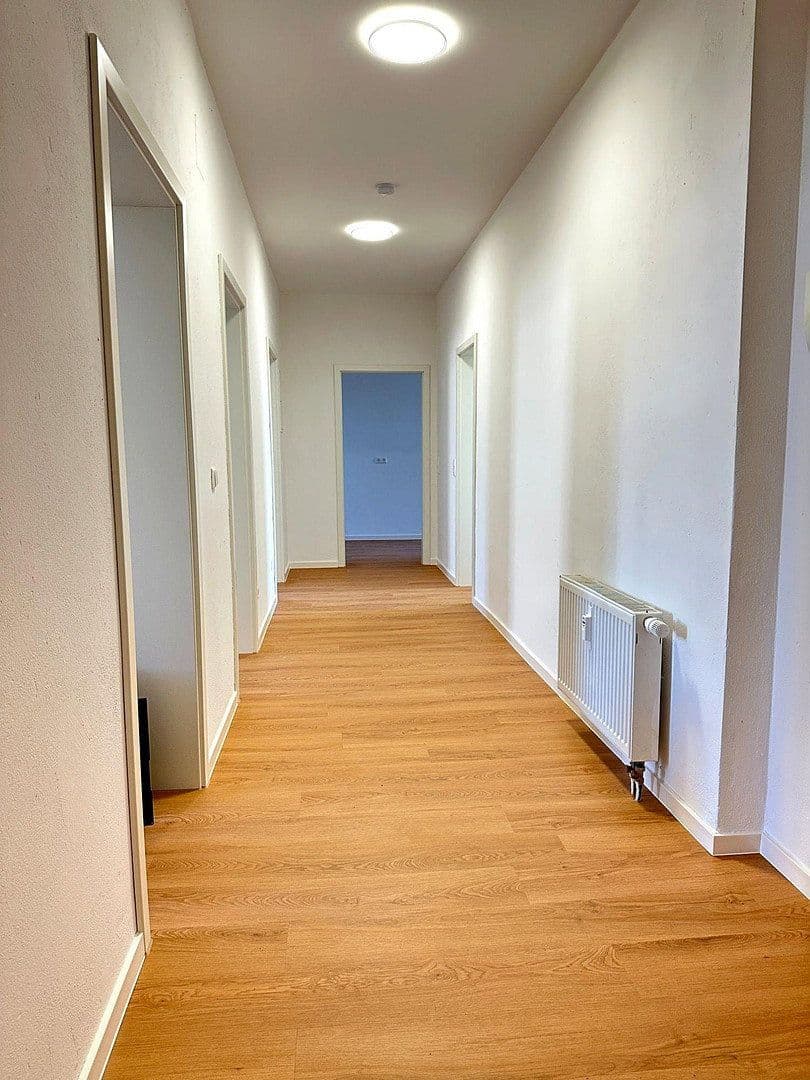 2 bedroom with open-plan kitchen flat to rent, 90 m², Fritz-Matschke-Str. 12, Chemnitz, Saxony 2 bedroom with open-plan kitchen flat to rent, 90 m², Fritz-Matschke-Str. 12, Chemnitz, Saxony
