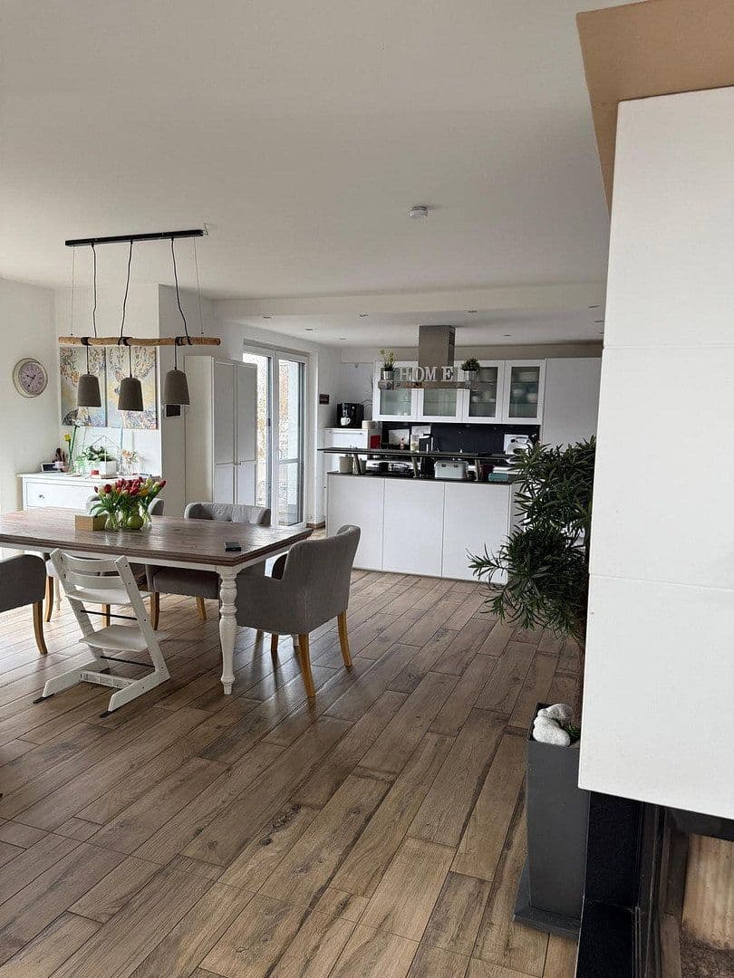 house for sale, 176 m², Neunkirchen am Brand, Bavaria house for sale, 176 m², Neunkirchen am Brand, Bavaria