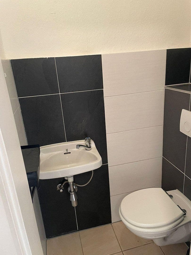 2 bedroom with open-plan kitchen flat to rent, 78 m², Rauendahlstraße 27, Hattingen, North Rhine-Westphalia 2 bedroom with open-plan kitchen flat to rent, 78 m², Rauendahlstraße 27, Hattingen, North Rhine-Westphalia