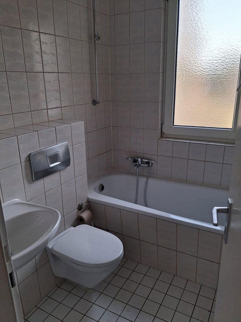 2 bedroom flat to rent, 68 m², Kölner Straße 137, Leverkusen, North Rhine-Westphalia 2 bedroom flat to rent, 68 m², Kölner Straße 137, Leverkusen, North Rhine-Westphalia