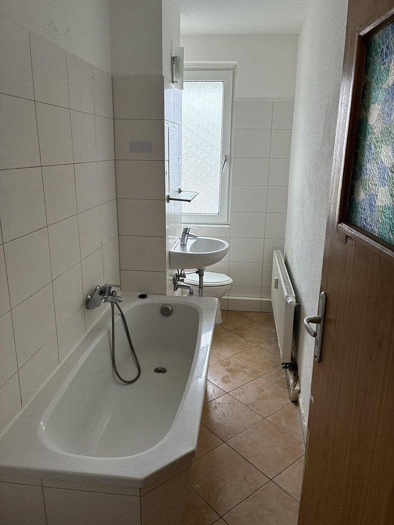 3 bedroom flat to rent, 58 m², Askanische Straße 106, Dessau-Roßlau, Saxony-Anhalt 3 bedroom flat to rent, 58 m², Askanische Straße 106, Dessau-Roßlau, Saxony-Anhalt