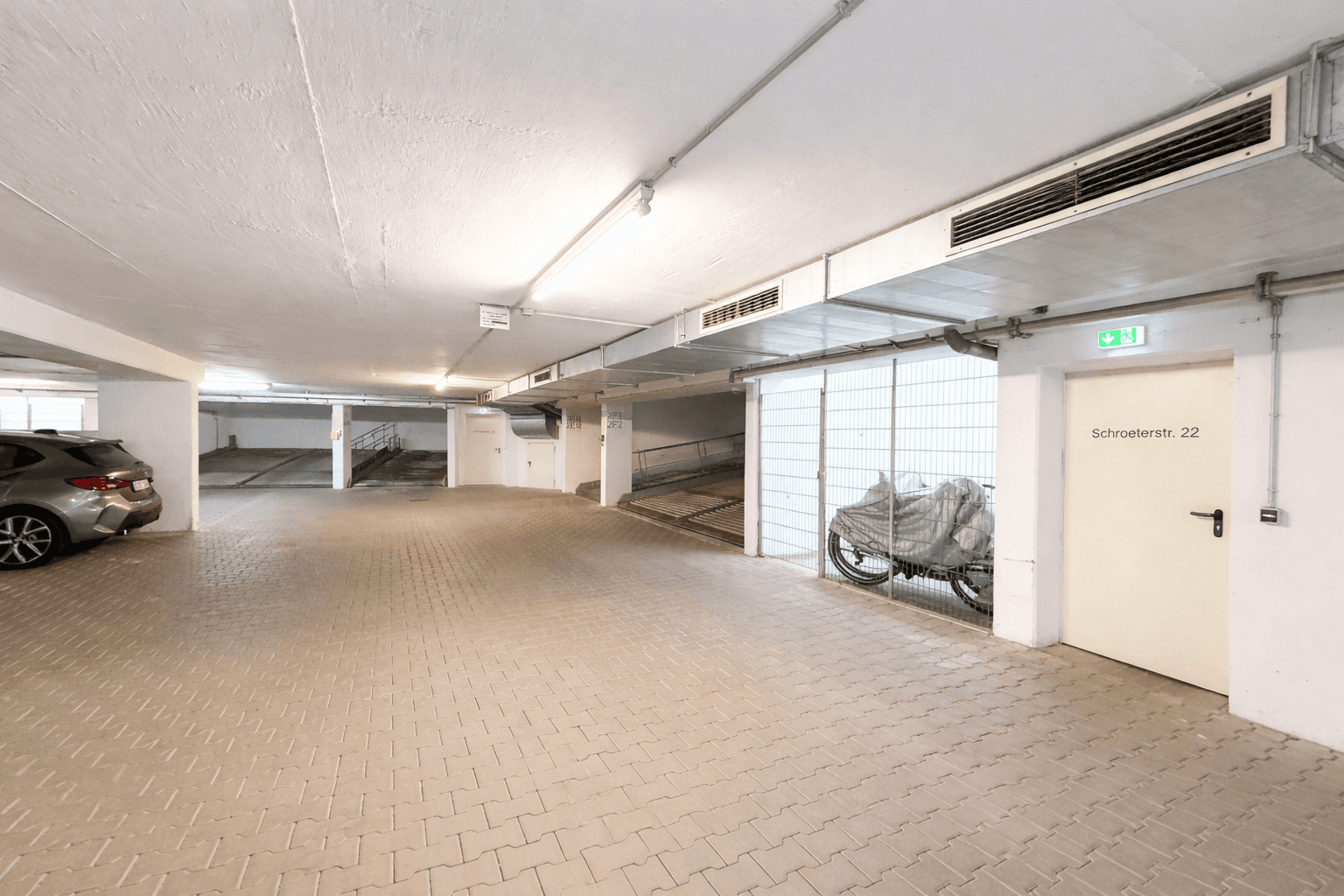 garage to rent, 0 m², Schroeterstraße 22, Dresden, Saxony garage to rent, 0 m², Schroeterstraße 22, Dresden, Saxony