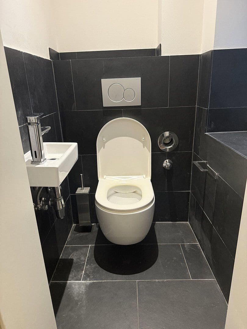 house to rent, 120 m², Frankfurt, Hesse house to rent, 120 m², Frankfurt, Hesse