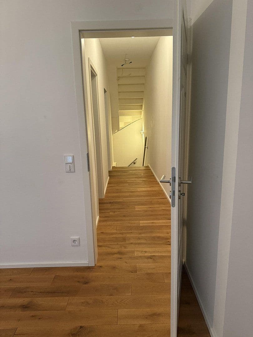 house to rent, 120 m², Frankfurt, Hesse house to rent, 120 m², Frankfurt, Hesse