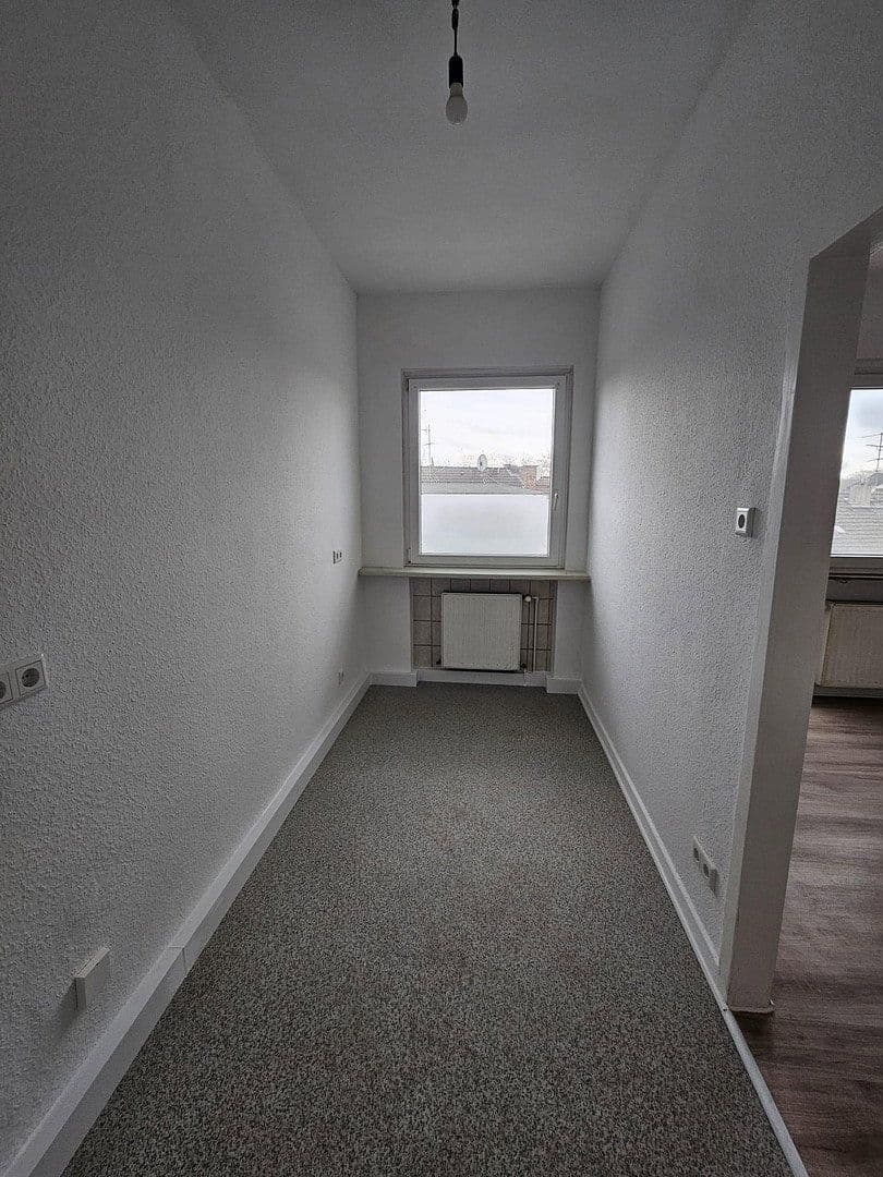 3 bedroom flat to rent, 62 m², Wanheimer Str. 13, Duisburg, North Rhine-Westphalia 3 bedroom flat to rent, 62 m², Wanheimer Str. 13, Duisburg, North Rhine-Westphalia