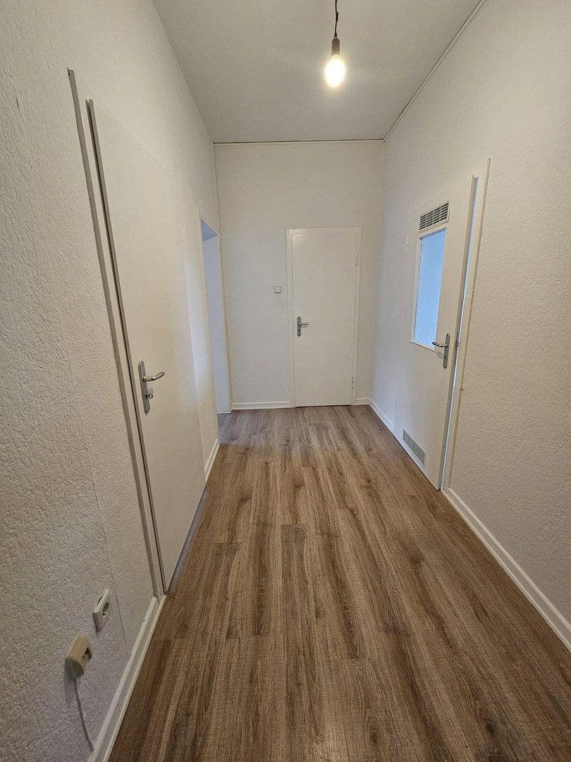 3 bedroom flat to rent, 62 m², Wanheimer Str. 13, Duisburg, North Rhine-Westphalia 3 bedroom flat to rent, 62 m², Wanheimer Str. 13, Duisburg, North Rhine-Westphalia