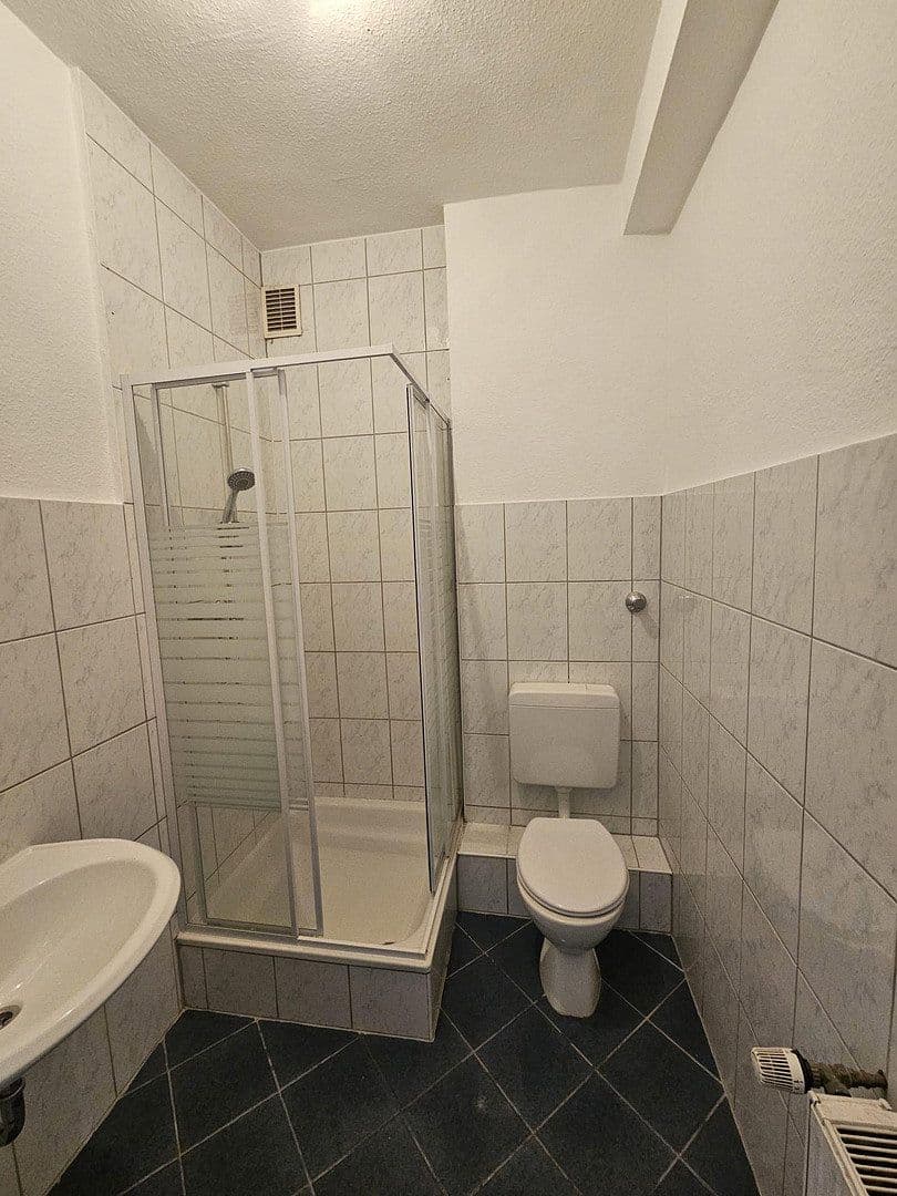 3 bedroom flat to rent, 62 m², Wanheimer Str. 13, Duisburg, North Rhine-Westphalia 3 bedroom flat to rent, 62 m², Wanheimer Str. 13, Duisburg, North Rhine-Westphalia