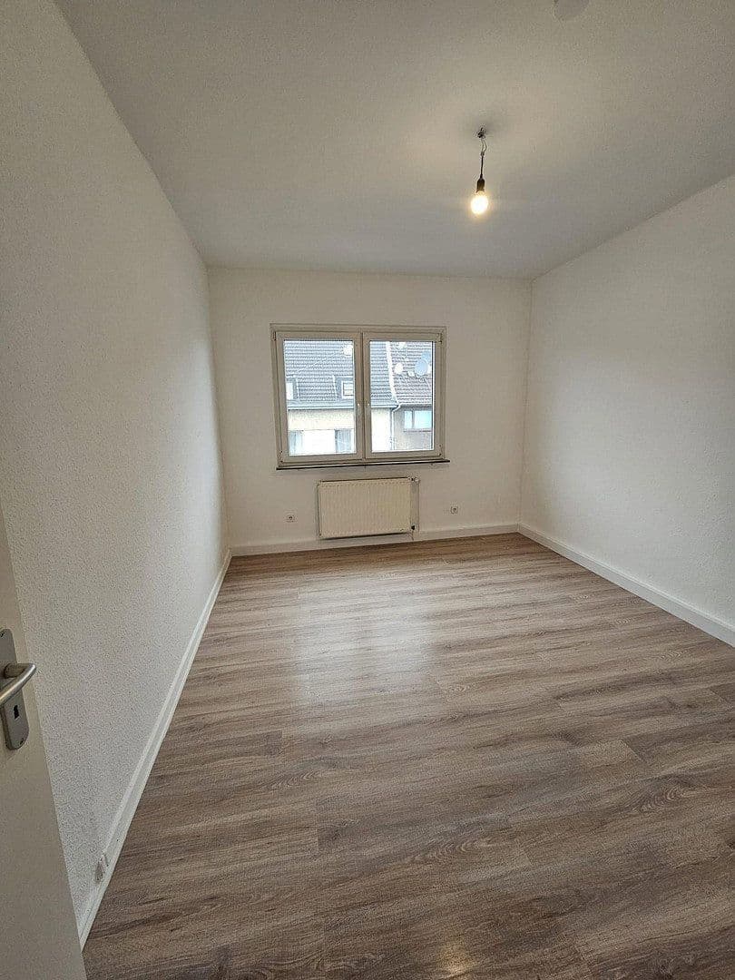 3 bedroom flat to rent, 62 m², Wanheimer Str. 13, Duisburg, North Rhine-Westphalia 3 bedroom flat to rent, 62 m², Wanheimer Str. 13, Duisburg, North Rhine-Westphalia