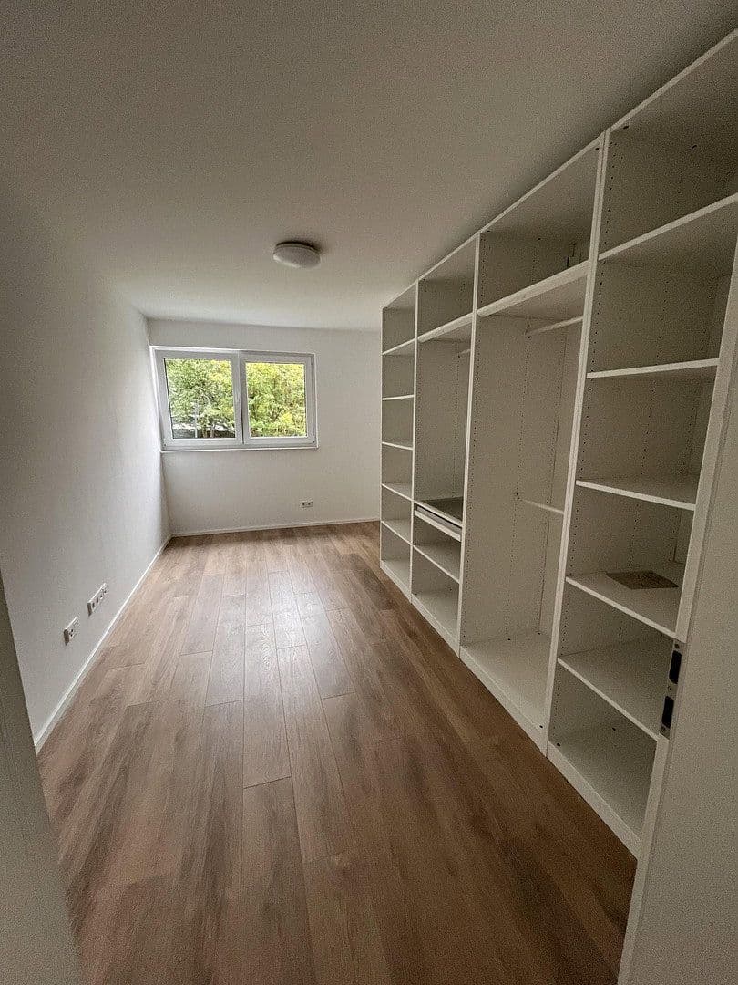 2 bedroom with open-plan kitchen flat to rent, 87 m², Paderborn, North Rhine-Westphalia 2 bedroom with open-plan kitchen flat to rent, 87 m², Paderborn, North Rhine-Westphalia
