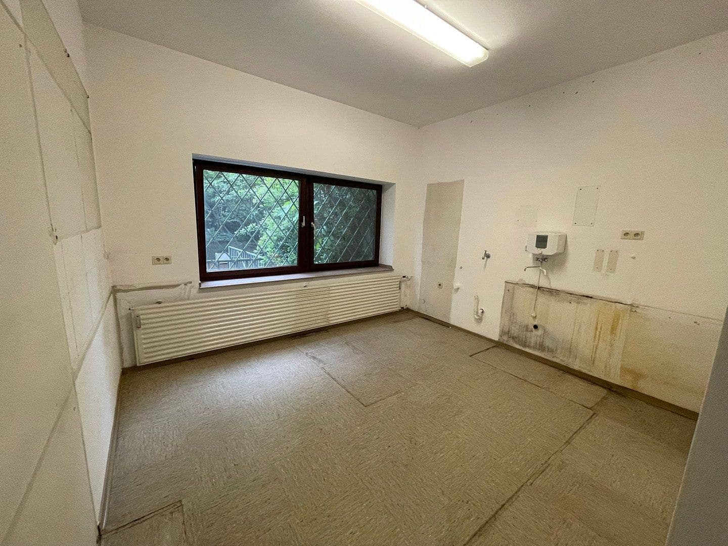 non-residential property to rent, 130 m², Hauptstrasse 155, Frechen, North Rhine-Westphalia non-residential property to rent, 130 m², Hauptstrasse 155, Frechen, North Rhine-Westphalia