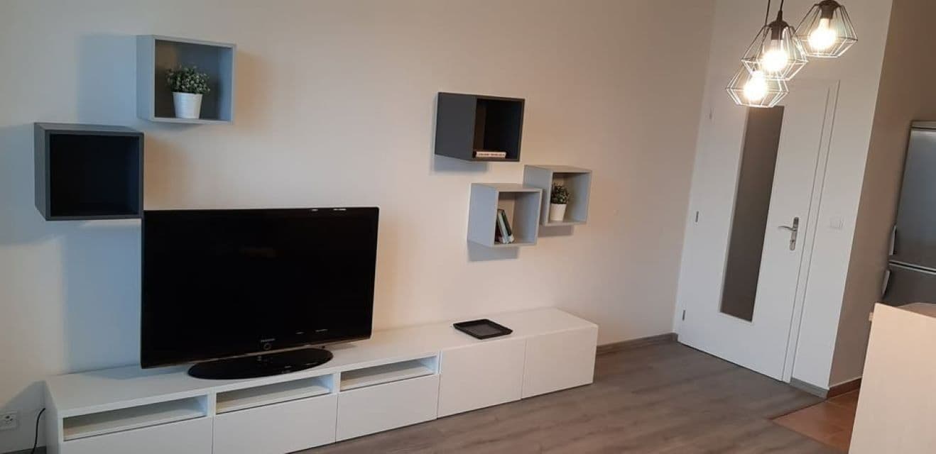 1 bedroom with open-plan kitchen flat to rent, 52 m², Mattioliho, Prague, Prague 1 bedroom with open-plan kitchen flat to rent, 52 m², Mattioliho, Prague, Prague
