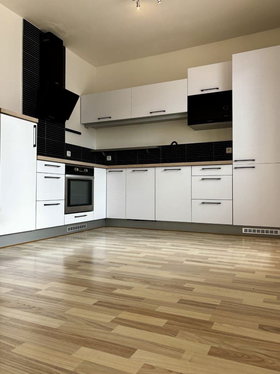 1 bedroom with open-plan kitchen flat for sale, 58 m², Čeňka Růžičky, Brno, Jihomoravský Region 1 bedroom with open-plan kitchen flat for sale, 58 m², Čeňka Růžičky, Brno, Jihomoravský Region