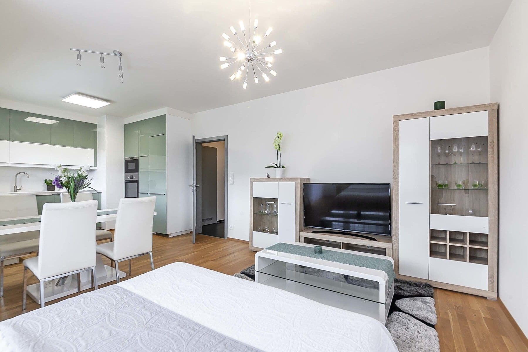 1 bedroom with open-plan kitchen flat for sale, 66 m², Pod Stolovou horou, Prague, Prague 1 bedroom with open-plan kitchen flat for sale, 66 m², Pod Stolovou horou, Prague, Prague