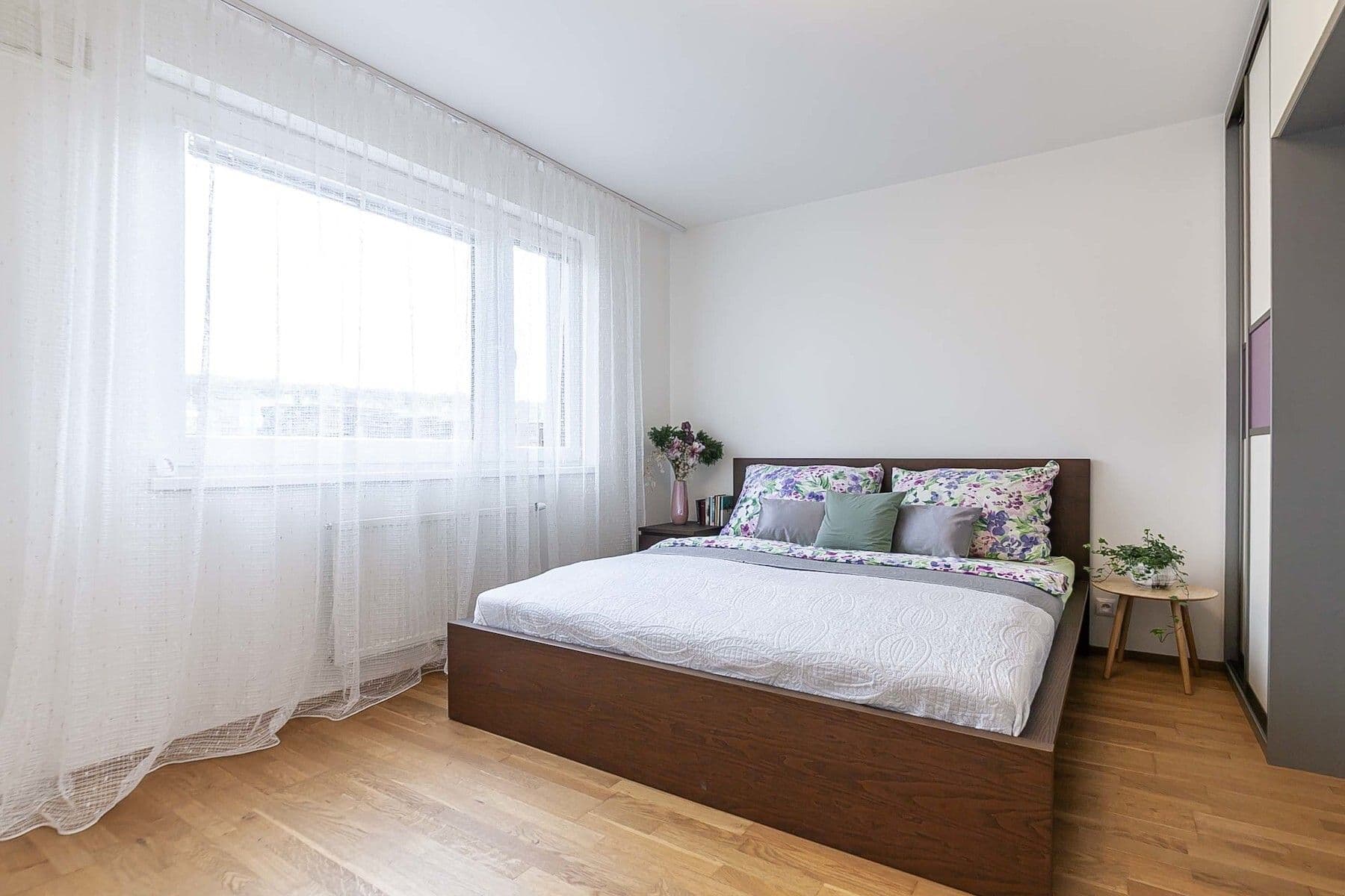 1 bedroom with open-plan kitchen flat for sale, 66 m², Pod Stolovou horou, Prague, Prague 1 bedroom with open-plan kitchen flat for sale, 66 m², Pod Stolovou horou, Prague, Prague