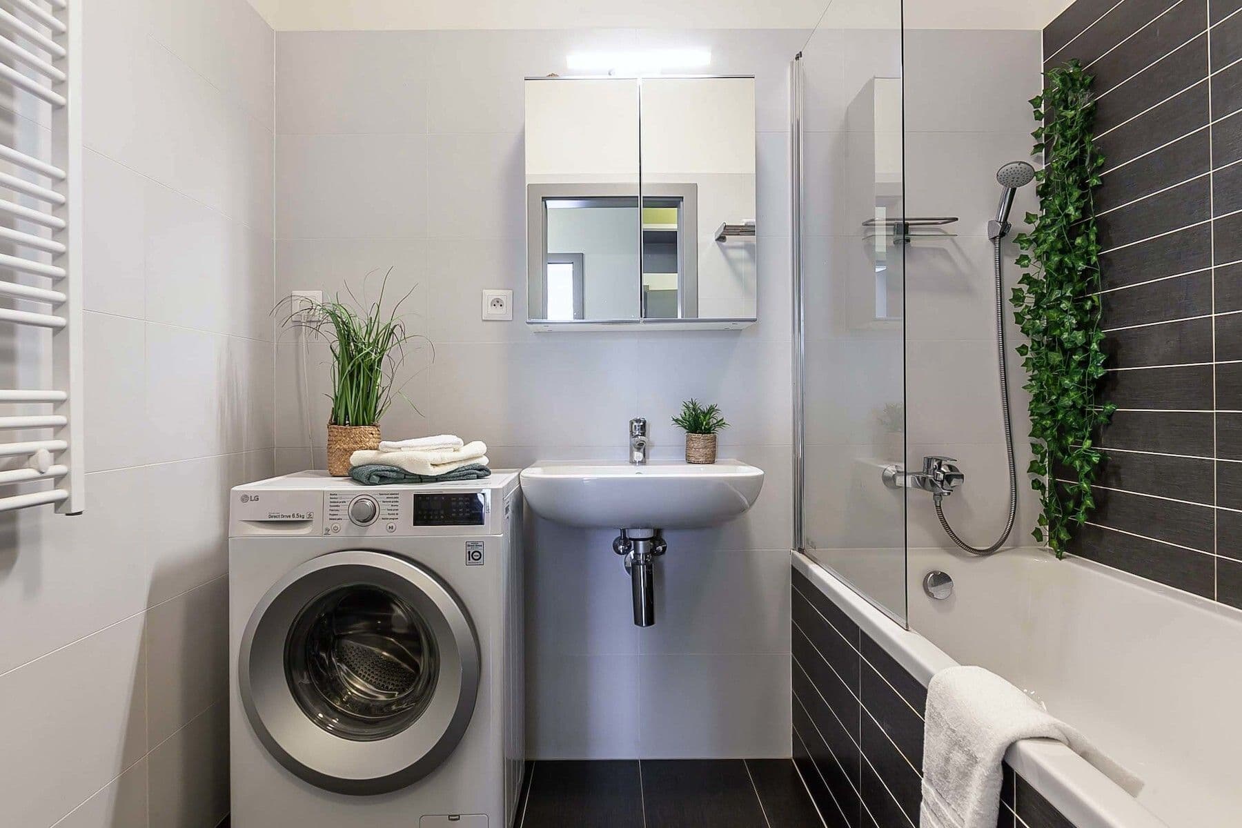 1 bedroom with open-plan kitchen flat for sale, 66 m², Pod Stolovou horou, Prague, Prague 1 bedroom with open-plan kitchen flat for sale, 66 m², Pod Stolovou horou, Prague, Prague