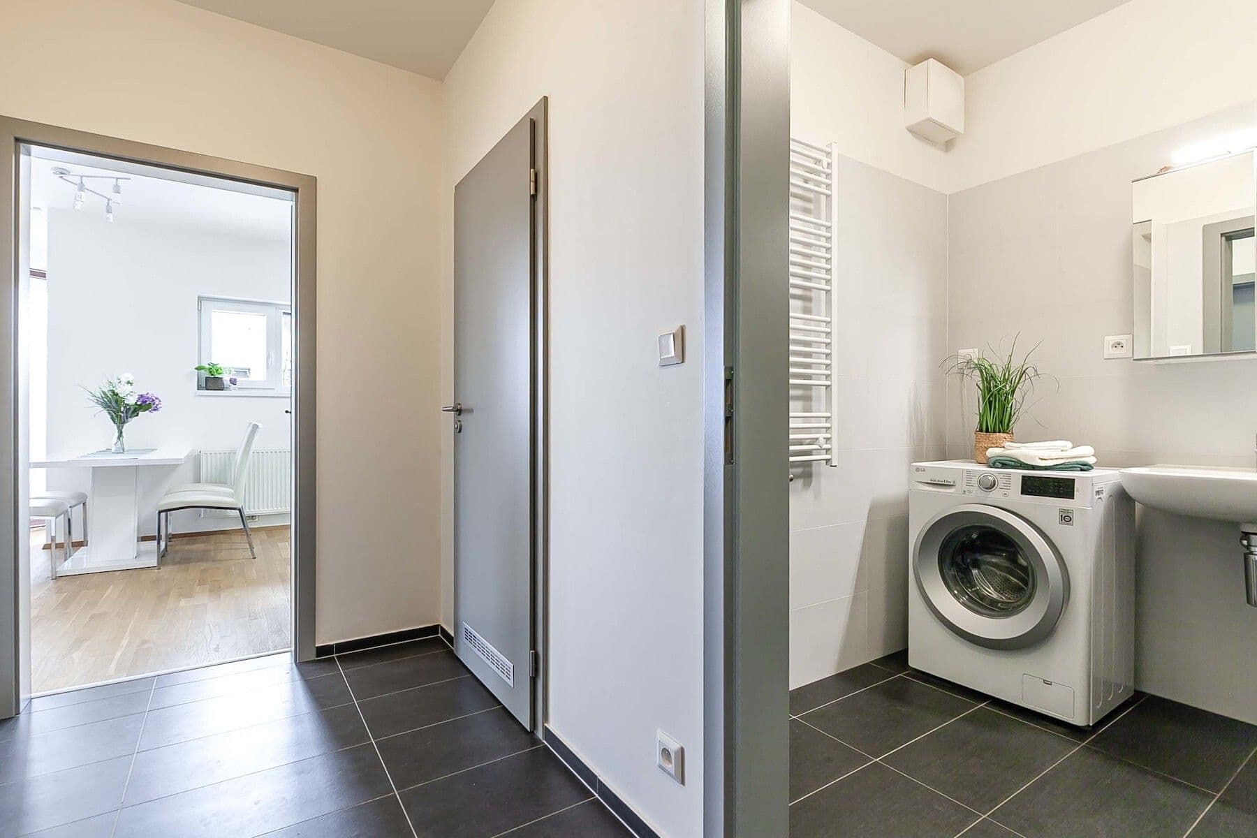 1 bedroom with open-plan kitchen flat for sale, 66 m², Pod Stolovou horou, Prague, Prague 1 bedroom with open-plan kitchen flat for sale, 66 m², Pod Stolovou horou, Prague, Prague